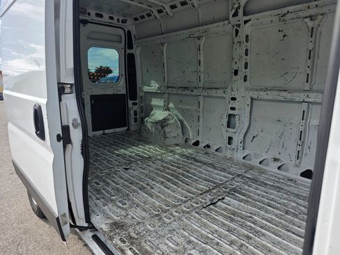 Used 2019 RAM ProMaster 2500 FWD image 14
