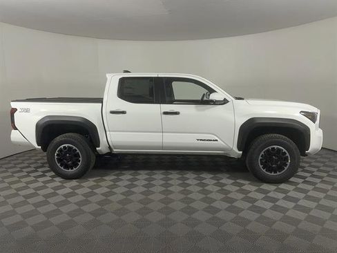 New 2025 Toyota Tacoma TRD Off-Road image 2