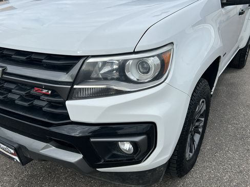Used 2022 Chevrolet Colorado Z71 w/ Safety Package AWD/4WD image 9