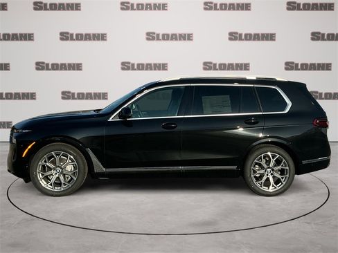 New 2026 BMW X7 xDrive40i w/ Executive Package image 2