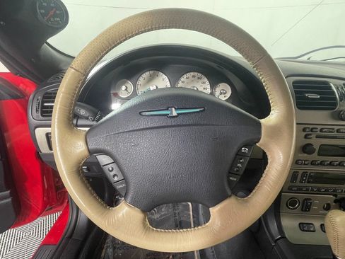 Used 2005 Ford Thunderbird RWD image 16
