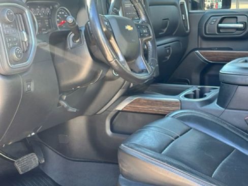 Used 2020 Chevrolet Silverado 2500 High Country w/ Z71 Off-Road Package image 10