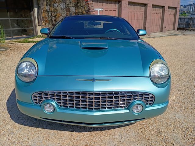 Used 2002 Ford Thunderbird RWD image 4