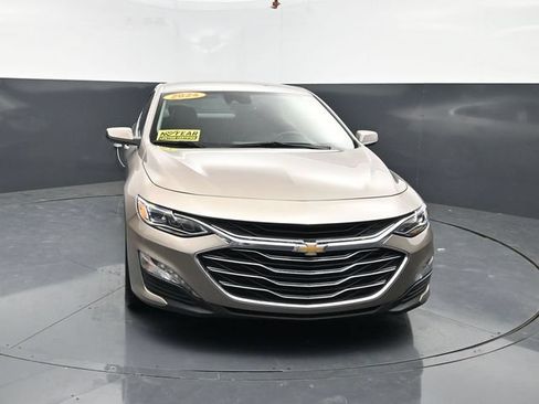 Used 2024 Chevrolet Malibu LT FWD image 2
