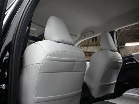 New 2025 Mitsubishi Outlander SE image 23