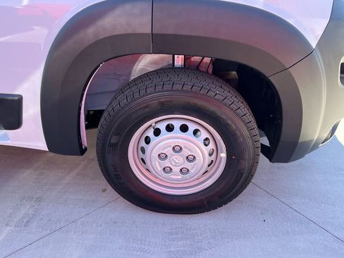 New 2024 RAM ProMaster 3500 w/ Delivery Van Package FWD image 9