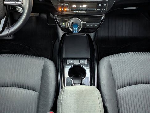 Certified 2020 Toyota Prius Prime LE image 20