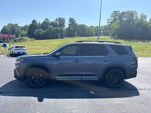 Used 2025 Honda Pilot Elite image 5