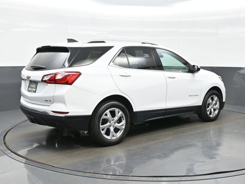 Used 2020 Chevrolet Equinox LT AWD/4WD image 8