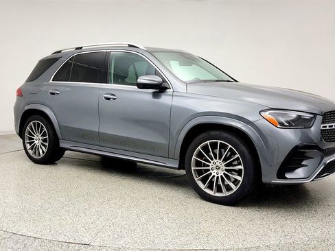 Used 2024 Mercedes-Benz GLE 450 4MATIC w/ AMG Line Exterior image 3
