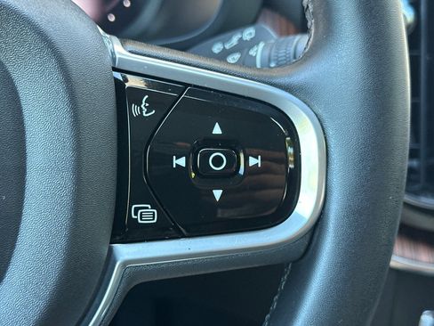 Certified 2023 Volvo XC60 T8 Plus w/ Protection Package Premier image 29