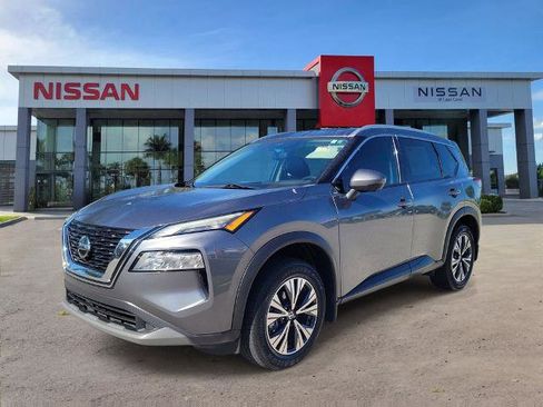 Certified 2021 Nissan Rogue SV w/ Premium Package image 10