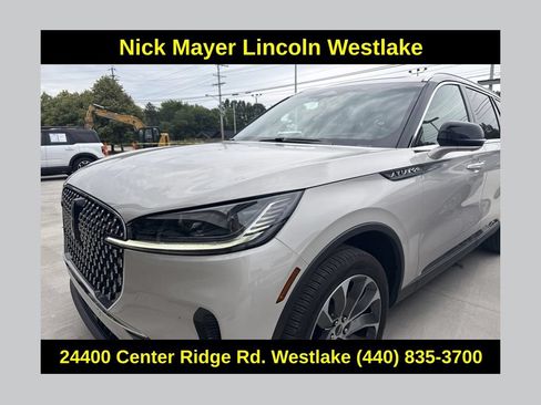 Used 2025 Lincoln Aviator Reserve w/ Illumination Package AWD/4WD image 1