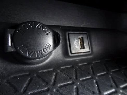 Used 2024 Toyota RAV4 XLE image 16