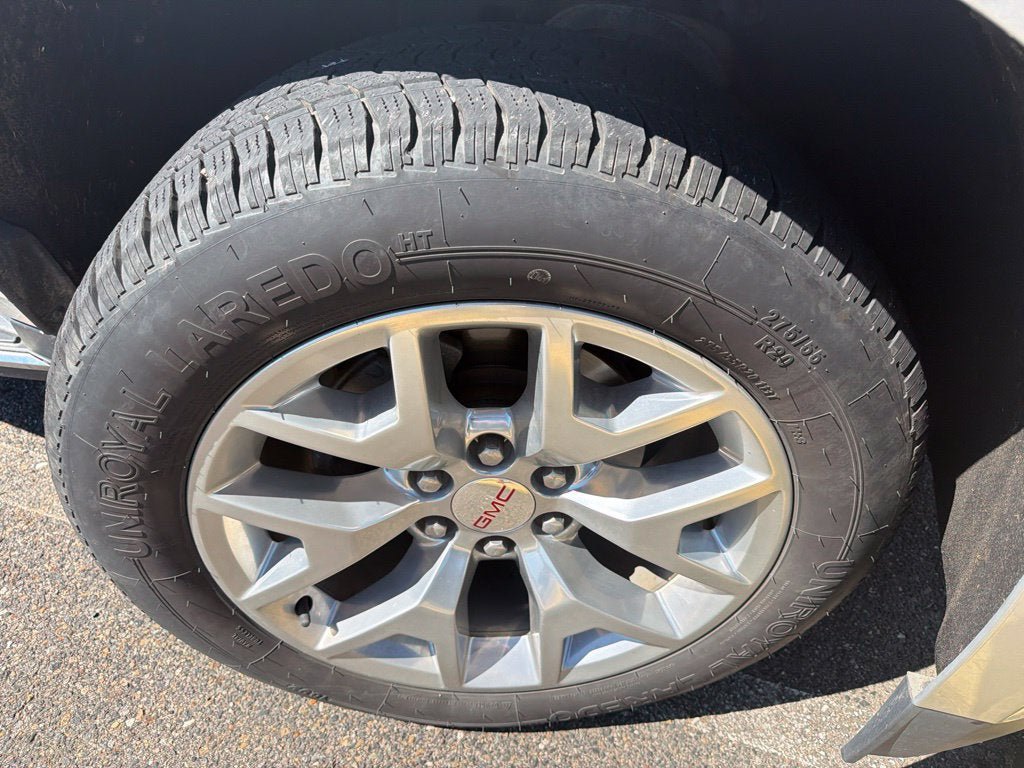 Used 2019 GMC Yukon XL SLT w/ Open Road Package AWD/4WD image 3