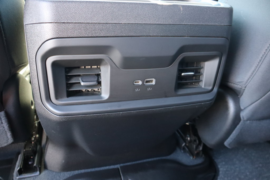Used 2024 Chevrolet Silverado 1500 RST w/ Redline Edition AWD/4WD image 21