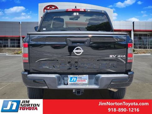 Used 2023 Nissan Frontier SV w/ Tow Package AWD/4WD image 6