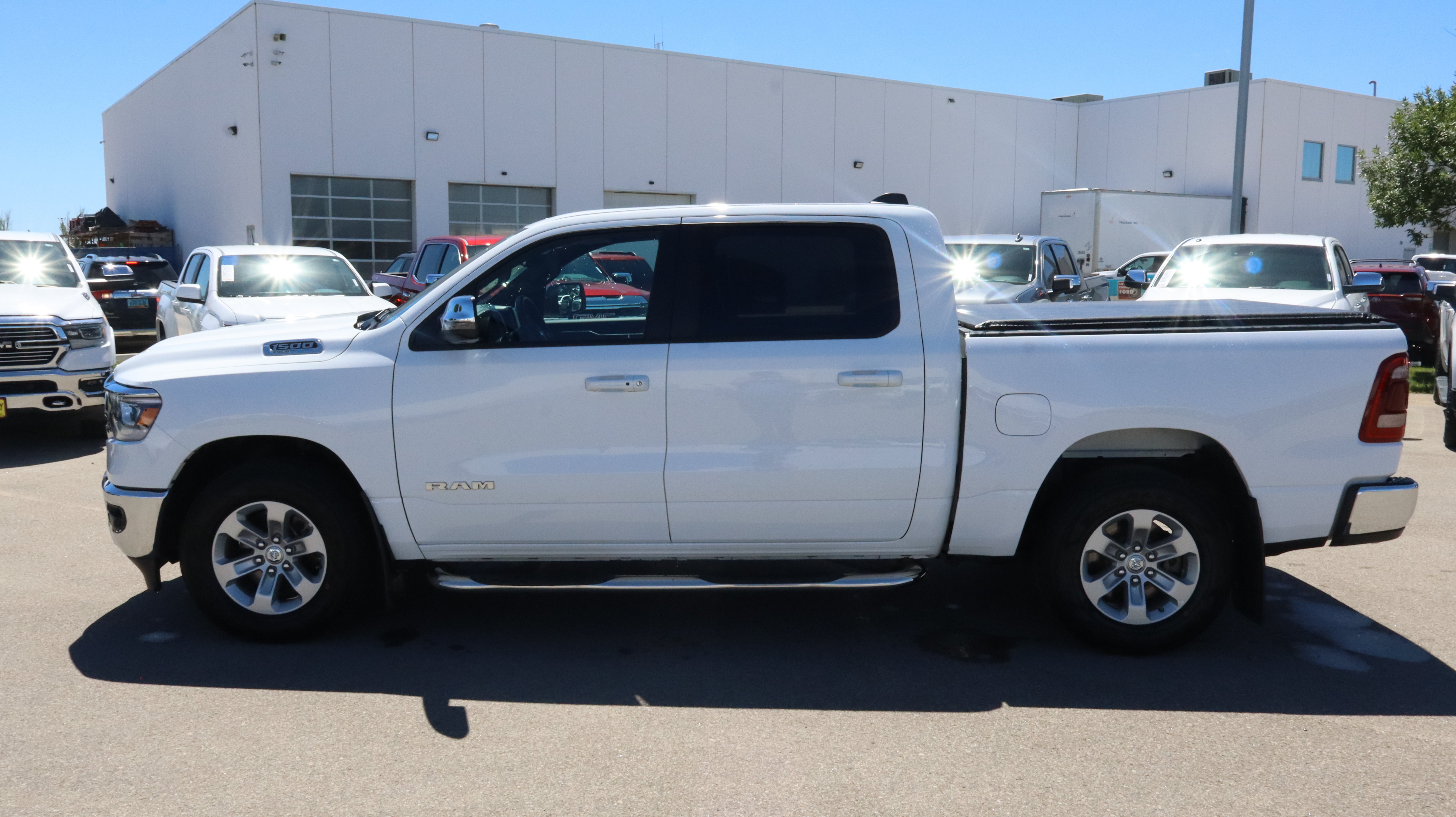 Used 2023 RAM 1500 Laramie AWD/4WD image 4