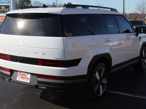 Used 2025 Hyundai Santa Fe Limited image 6