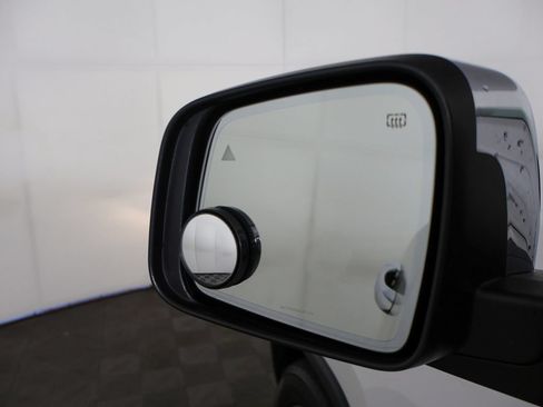 Used 2019 Jeep Grand Cherokee Limited AWD/4WD image 35