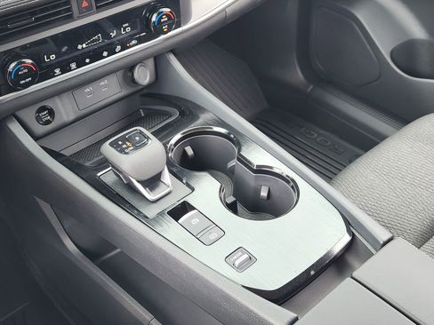 New 2026 Nissan Rogue SV FWD image 15