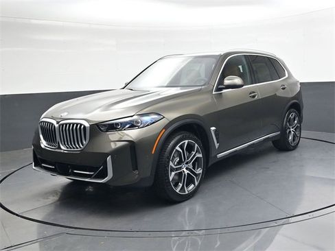 New 2026 BMW X5 sDrive40i image 8