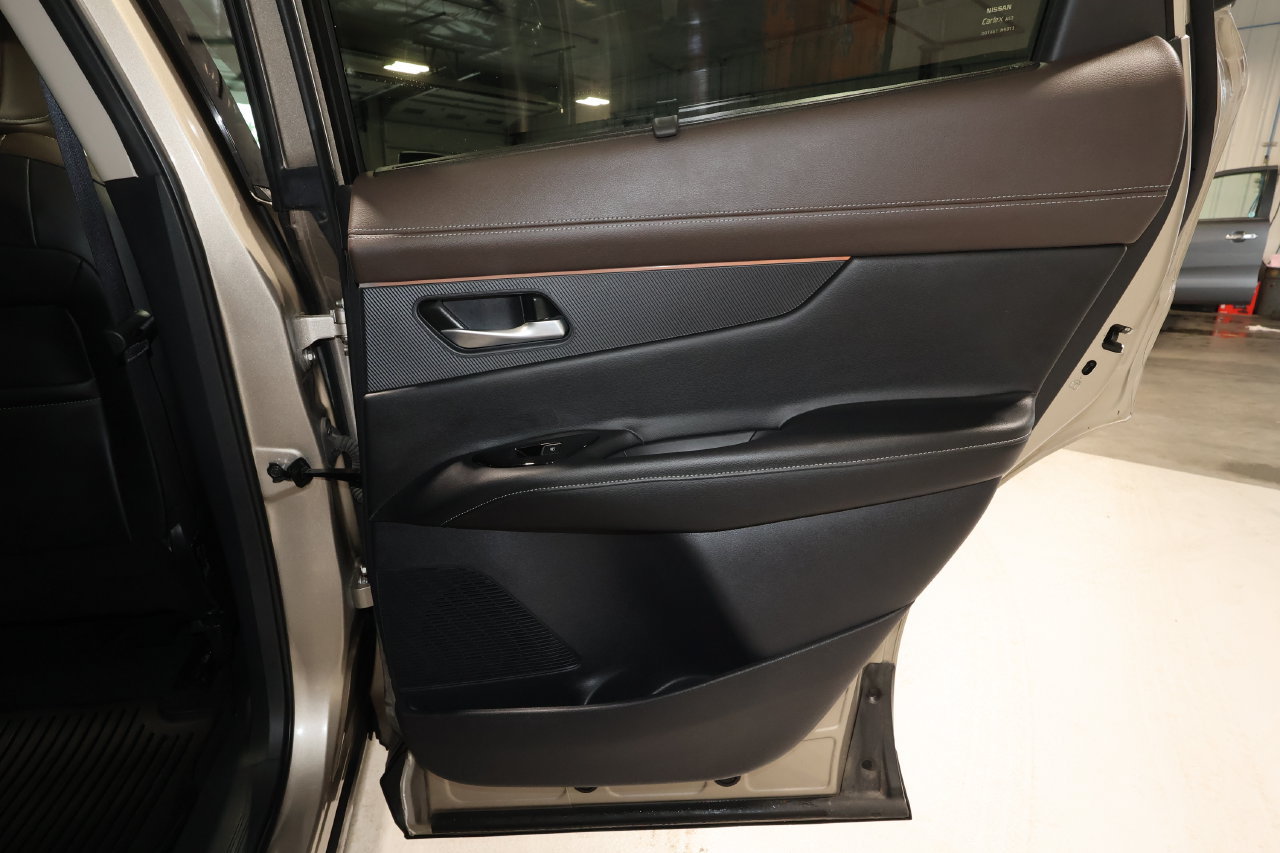 Used 2025 Nissan Murano Platinum w/ Cargo Package AWD/4WD image 20