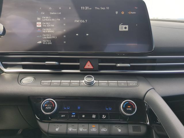 Used 2025 Hyundai Elantra SEL FWD image 23