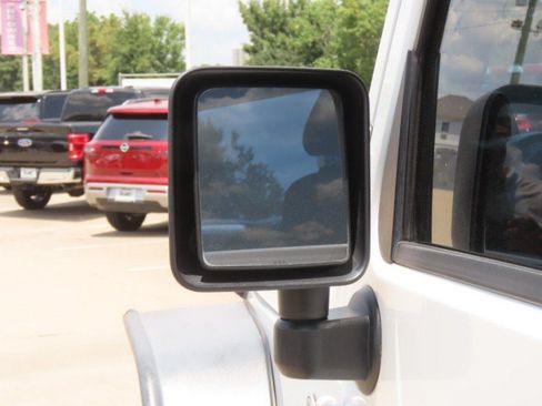 Used 2014 Jeep Wrangler Sport w/ Connectivity Group AWD/4WD image 15