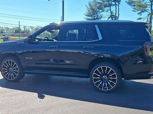 New 2026 Chevrolet Tahoe High Country AWD/4WD image 8