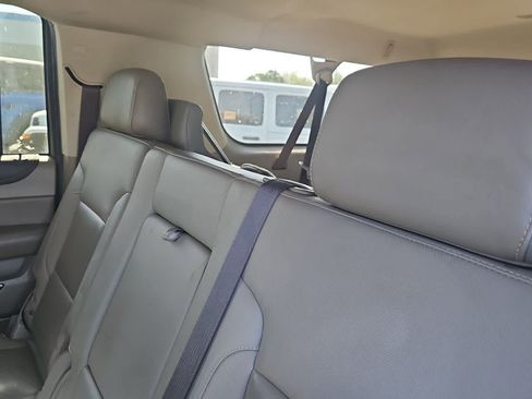 Used 2019 GMC Yukon XL SLT RWD image 13