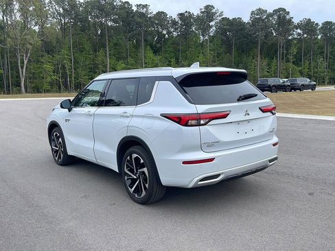 Used 2025 Mitsubishi Outlander SEL image 5