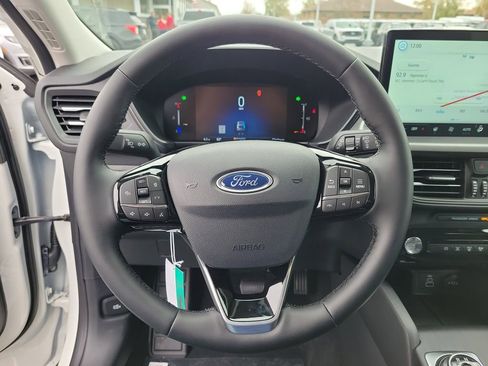 New 2026 Ford Escape SE image 22