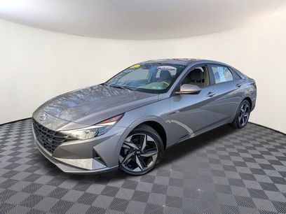 Certified 2023 Hyundai Elantra SEL w/ Convenience Package