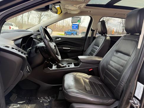 Used 2018 Ford Escape Titanium w/ Ford Safe & Smart Package AWD/4WD image 16