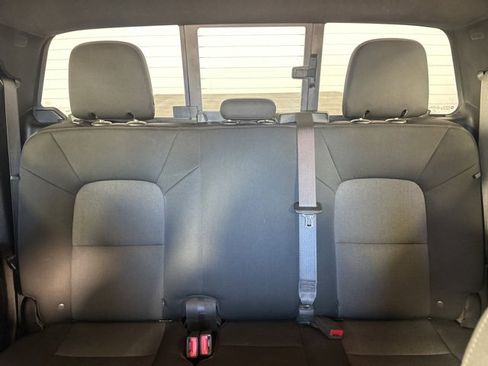 Used 2023 Chevrolet Colorado Trail Boss w/ Technology Package image 27