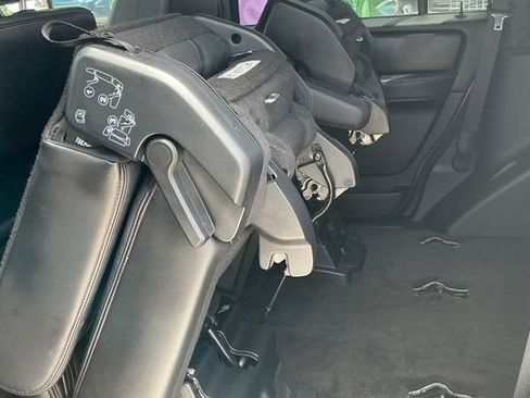 Used 2017 Lincoln Navigator Reserve image 21