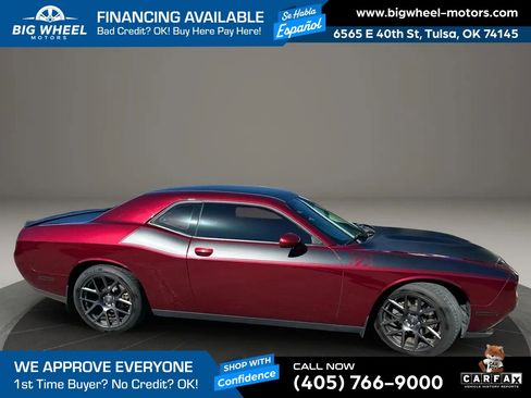 Used 2017 Dodge Challenger R/T w/ Quick Order Package 22P T/A image 4