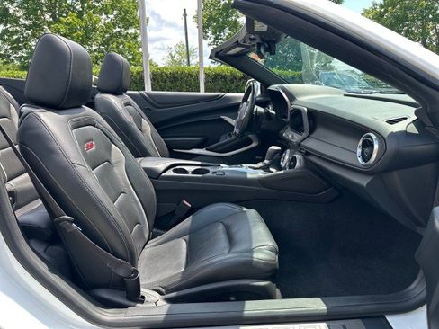 Used 2016 Chevrolet Camaro SS RWD image 40
