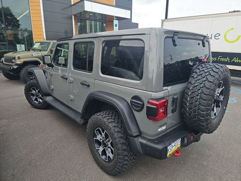 Used 2021 Jeep Wrangler Unlimited Rubicon AWD/4WD image 3