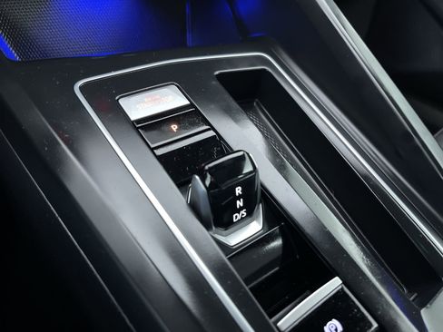 Used 2022 Volkswagen GTI Autobahn image 22