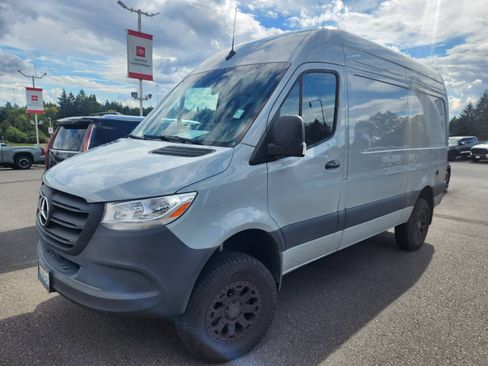 Used 2024 Mercedes-Benz Sprinter 2500 image 1