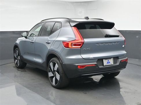 Used 2023 Volvo XC40 Recharge Ultimate image 6