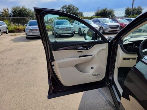 Used 2021 Buick Envision Avenir image 11