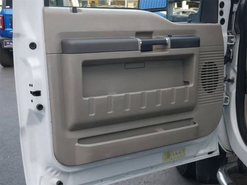 Used 2008 Ford F550 2WD Regular Cab Super Duty image 20