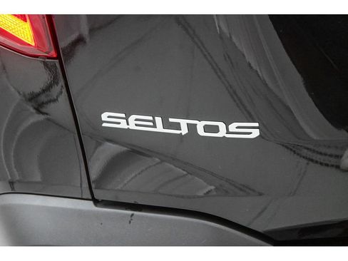 New 2026 Kia Seltos EX image 35