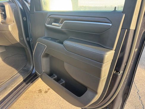 Used 2024 GMC Sierra 1500 SLT image 19