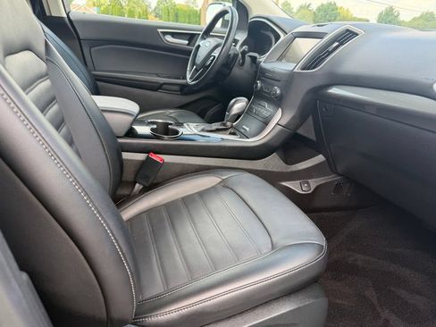 Used 2017 Ford Edge SEL w/ Equipment Group 201A AWD/4WD image 9