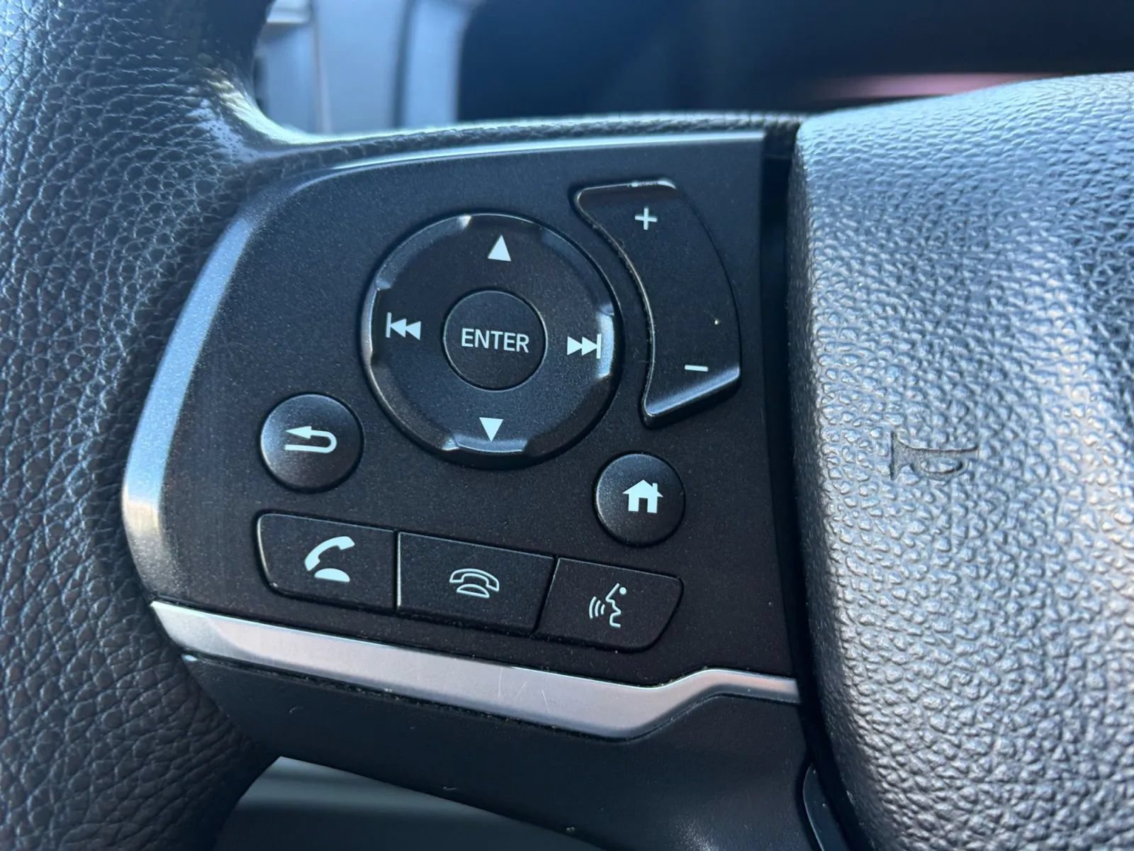 Used 2020 Honda Odyssey EX image 32