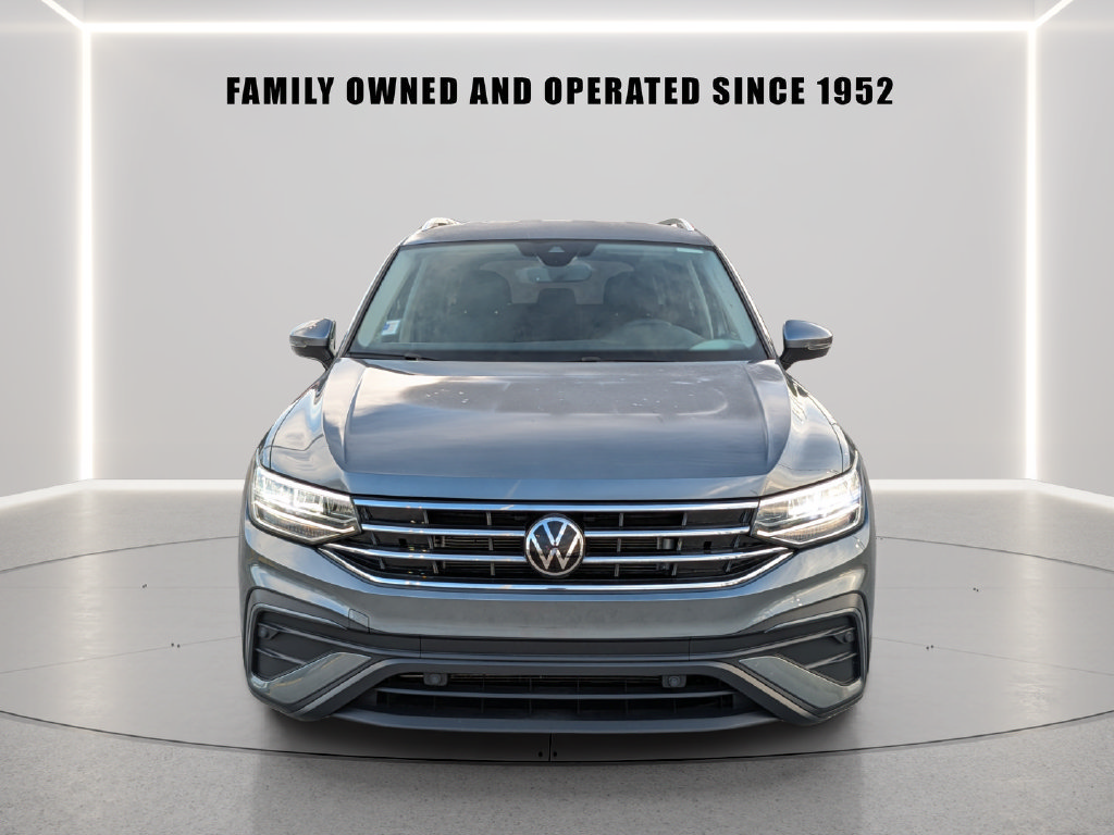 Certified 2023 Volkswagen Tiguan SE FWD image 7
